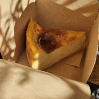 vanilla flan at VG Pâtisserie in Paris