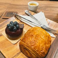   at VG Pâtisserie in Paris