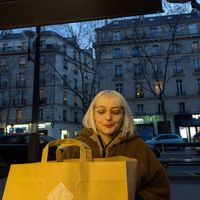  at VG Pâtisserie in Paris