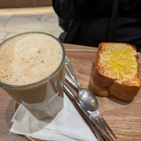 Speculoos latte, Croque Monsieur at VG Pâtisserie in Paris