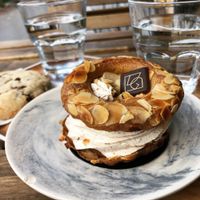 Almond cream at VG Pâtisserie in Paris