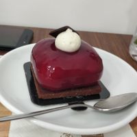 Bloody cherry at VG Pâtisserie in Paris