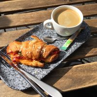 Hella French, hella vegan. I’ll be back at VG Pâtisserie in Paris