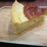 Flan at VG Pâtisserie in Paris