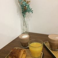 Breakfast menu at VG Pâtisserie in Paris