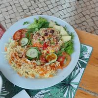 Smoke Tofu Quinoa Bowl  at Musgo in Aveiro