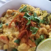 Menú del día: curry con garbanzos y tallarines at Musgo in Aveiro