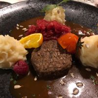 Grünkern-Wuinoaküchle, Pinksauerkraut, Selerie-Kartoffelpüree  at Waldhotel am Notschreipass in Todtnau