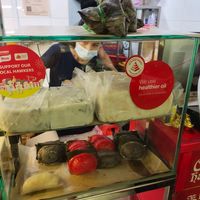 Assorted kueh at Shu Shi Piao Xiang Vegetarian 素食飄香 - Hougang in Northeast Singapore