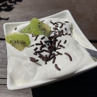 Dessertcreme mit frischen Früchten  at Cookie's Veggies in Dorsten