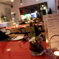 Gut essen und dabei Gutes tun. Das geht im Cookie's Veggies. Der Erlös des Restaurant fließt zu 100% in die gemeinnützige Iris-Koczwara-Stiftung und dient damit dem großartigen Projekt "Generationenhof". at Cookie's Veggies in Dorsten