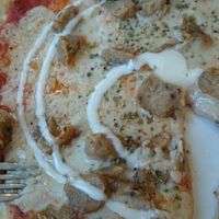 Chi-chi pizza med mayo  at Favoriten in Kristianstad