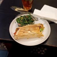  at Daily Syrien in Paris