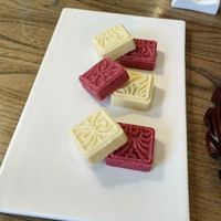 Sweets at The Lakeside Veggie in Hangzhou