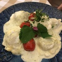 Vegane Steinpilztascherl mit Käsesauce  at Stiftskeller in St Florian