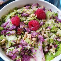 Vegan salad at Maison Landemaine - Asnières in Paris