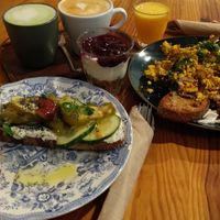 Brunch at La Colectiva Cafe in Madrid