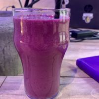 Banana + almonds + peanuts + blueberries at OM NOM NOM in Lviv