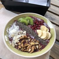 smoothie bowl at OM NOM NOM in Lviv
