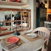 Restaurant style at La Casa Viva in Tavernes De La Valldigna