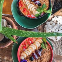 Blueberry smoothie bowl omnomnommm at Wild Tribe Cafe in Koh Samui