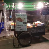 The cart at Queen Falafel in Pai