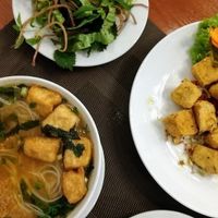 Mushroom and Tofu Soup with Lemongrass and Chilli Tofu at Spring Lotus - Duong Sinh Chay in Hanoi