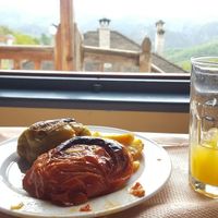 Stuffed peppers and tomatoes at En Aristi in Aristi