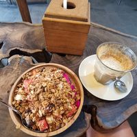 Flat white and choco smoothie bowl at Freak Coffee in Ubud