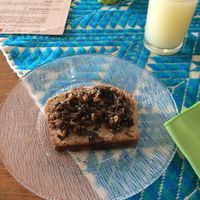 Entrada de Pan de masa madre con aceitunas.  at Suwa Restaurante Vegano in Queretaro