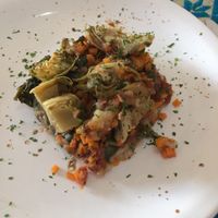 Platillo de papas con corazones de alcachofas.  at Suwa Restaurante Vegano in Queretaro