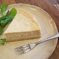 vegan cheesecake at Cafe Loop in Kawasaki