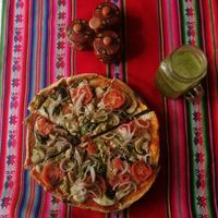 Pizza vegana Amazing at NaturAle Cusco in Cusco