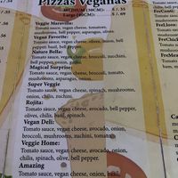 Vegan pizza at NaturAle Cusco in Cusco