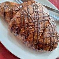 Pain au chocolat 🥐, exquisito 👌🏻👌🏻👌🏻 at EnSalute Inntegral in Mexico City