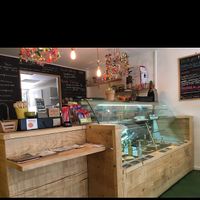 nice wood counter at Happy Feel in Lyon