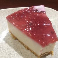 vegan cheesecake at Lluvia in Alicante