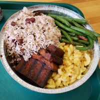Mac n Cheeze, Green Beans, Jerk Tofu and Rice & Beans at Ninth Square Market Caribbean Style in New Haven