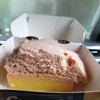 rhabarberschnitte at Farbenfroh in Essen