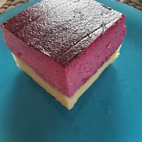 cassis schnitte at Farbenfroh in Essen