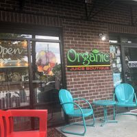 Exterior of cafe at Juiceheads ATL in Atlanta