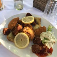 mixed starters  at Laegernstuebli in Boppelsen
