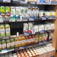 Mylks and vegan puddings at Kalcek - Smartinska in Ljubljana