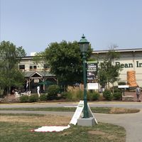 From a distance (a stage is on my left) at 1912 Cafe in Freeport