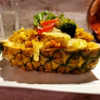 Cashew pineapple fried rice at Noi Thai in Honolulu