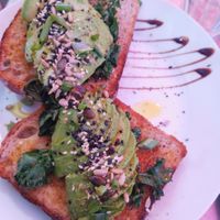 Avo on toast with sautéed kale at Bailgate Deli in Lincoln
