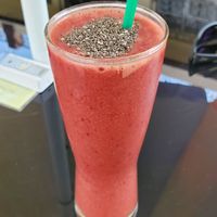 Smoothie de frutos rojos at Fratello Vegan in Cuenca
