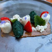 Pre-dessert more savoury than sweet at Morris and Bella in Amsterdam