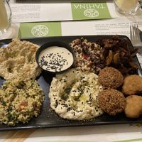 Évasion standard, ça remplit bien 🤌  at Tahina in Tours