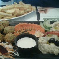 combo at Tahina in Tours